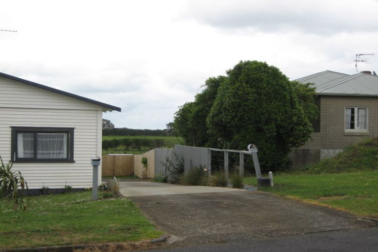 Photo of property in 43 Jellicoe Avenue, Tuakau, 2121