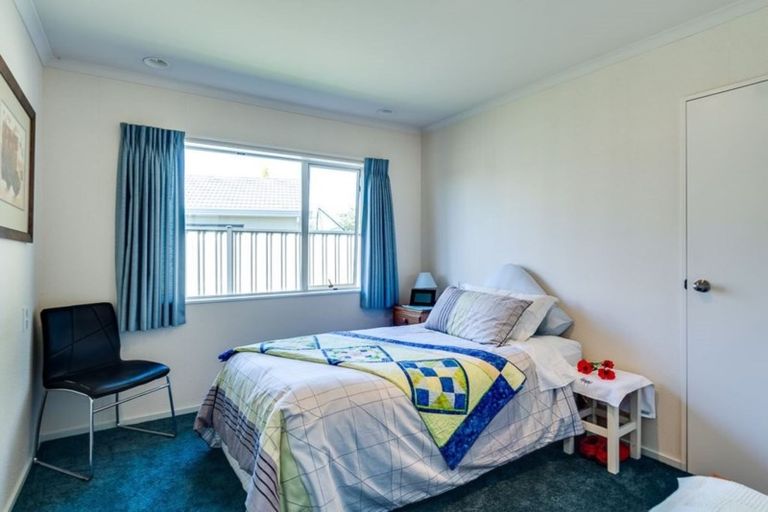 Photo of property in 7 Forbury Way, Taradale, Napier, 4112