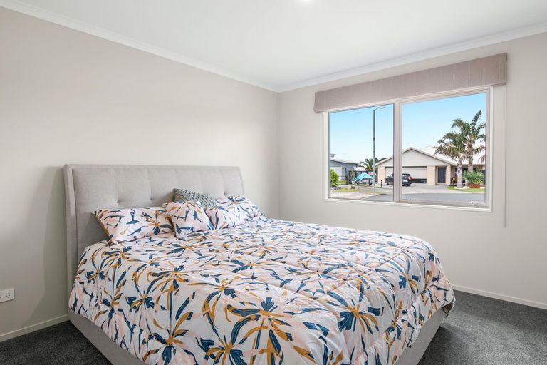 Photo of property in 7 Seafoam Place, Waihi Beach, 3611