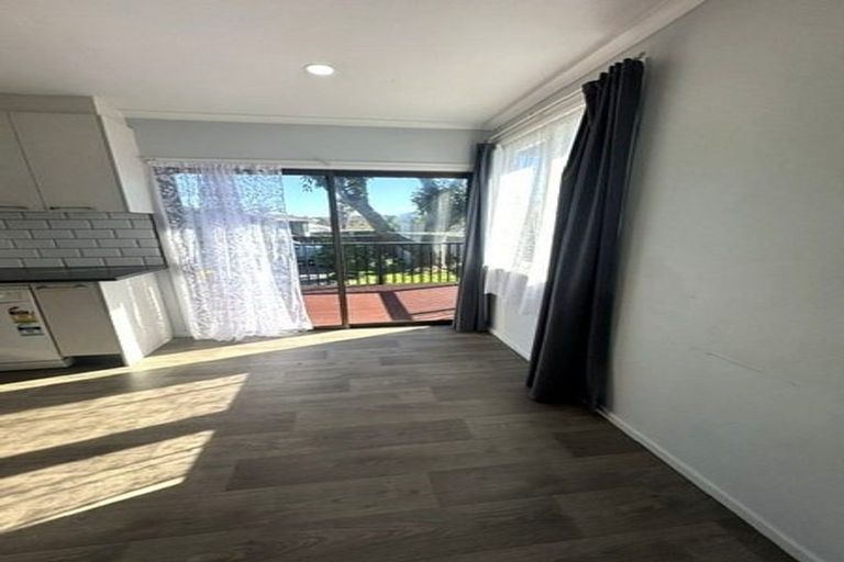 Photo of property in 37 Metcalfe Road, Ranui, Auckland, 0612