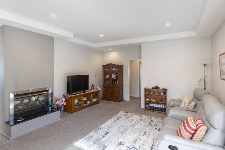 Photo of property in 35 Brookfield Drive, Northwood, Christchurch, 8051