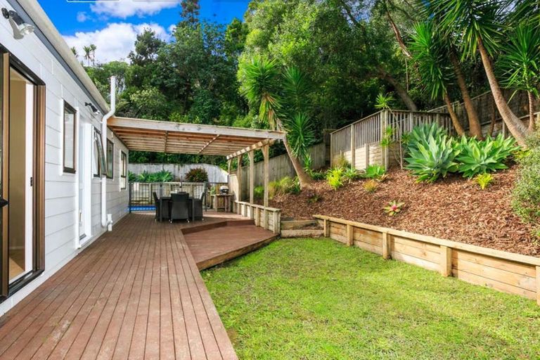 Photo of property in 11 Squirrel Lane, Browns Bay, Auckland, 0630
