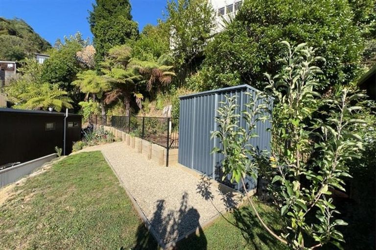 Photo of property in 9a Russell Street, Picton, 7220