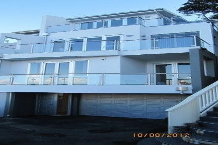 Photo of property in 20 Thane Road, Roseneath, Wellington, 6011