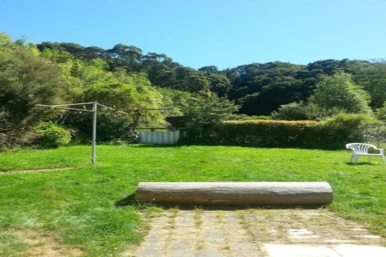Photo of property in 16 Tui Terrace, Waipori Falls, Outram, 9073