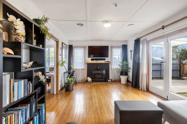 Photo of property in 19 Parkers Road, Tahunanui, Nelson, 7011