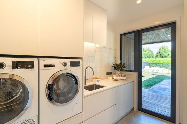 Photo of property in 9c Dalbeth Place, Matangi, Hamilton, 3284