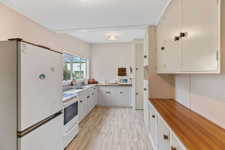 Photo of property in 30 Gloag Street, Waverley, 4510