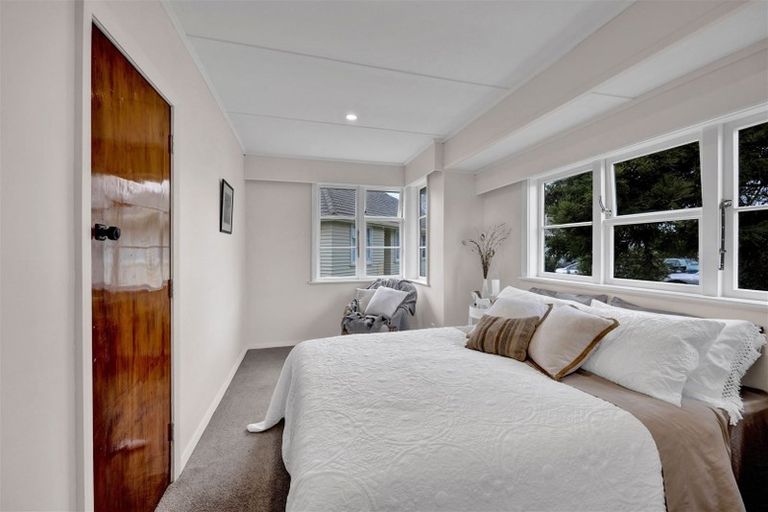 Photo of property in 13 Malone Place, Hawera, 4610