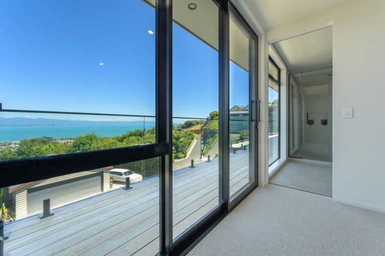 Photo of property in 24 Commodore Place, Britannia Heights, Nelson, 7010