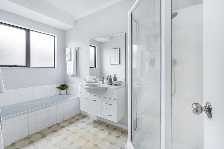 Photo of property in 4 Sandhurst Place, Nawton, Hamilton, 3200