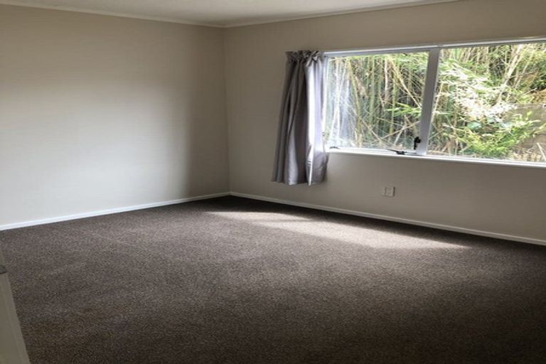 Photo of property in 57 Woodside Road, Massey, Auckland, 0614