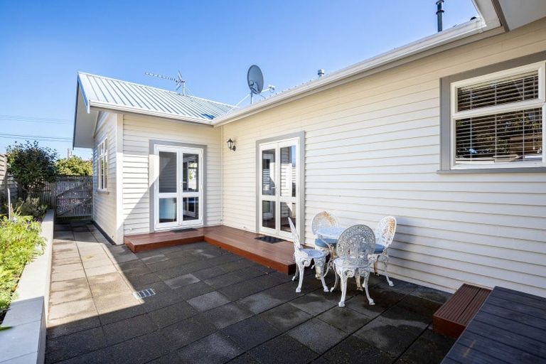 Photo of property in 117 Carrington Street, Lower Vogeltown, New Plymouth, 4310