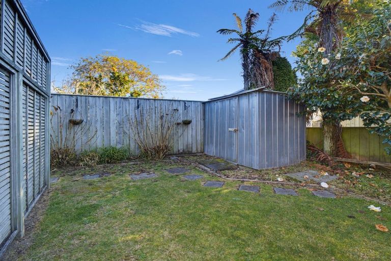 Photo of property in 10b Taurus Place, Kawaha Point, Rotorua, 3010