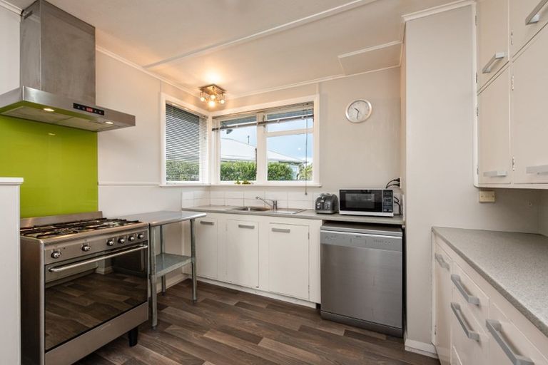 Photo of property in 90 Bracken Road, Paparangi, Wellington, 6037