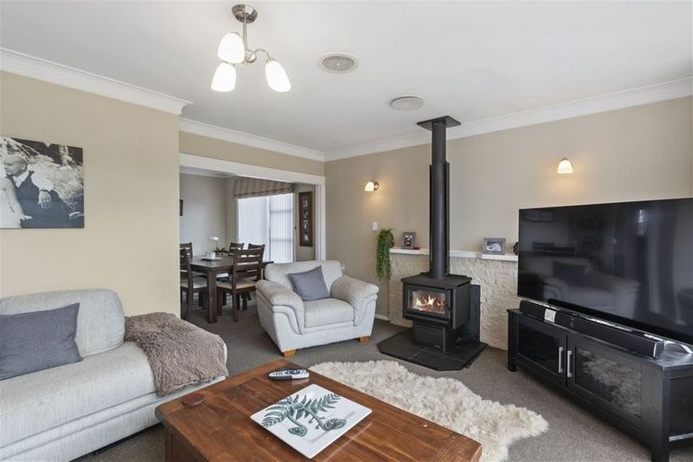 Photo of property in 34 Saint Annes Street, Levin, 5510