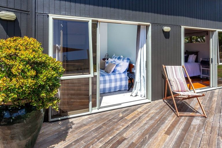 Photo of property in 7 Cathedral Court, Hahei, Whitianga, 3591