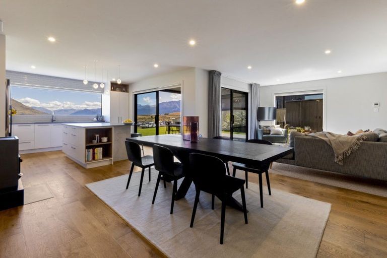 Photo of property in 97 Spur Ridge Rise, Jacks Point, 9371