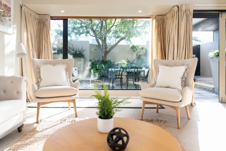 Photo of property in Highwic, 3/32 Hobson Street, Thorndon, Wellington, 6011