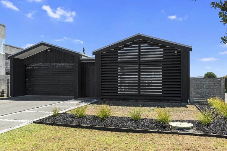 Photo of property in 31 Kokopu Street, Omaha, 0986