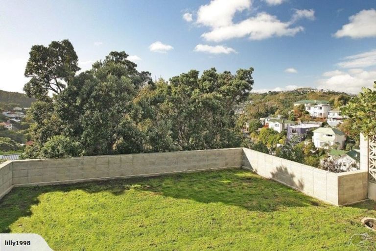 Photo of property in 11 Southern Cross Crescent, Island Bay, Wellington, 6023