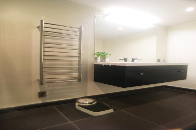 Photo of property in Dominion Apartments, 5/80 Victoria Street, Wellington Central, Wellington, 6011