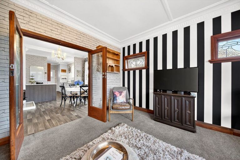 Photo of property in 106 Lincoln Road, Masterton, 5810