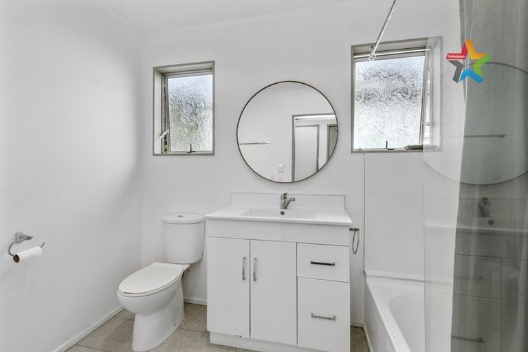 Photo of property in 61 Judd Crescent, Naenae, Lower Hutt, 5011