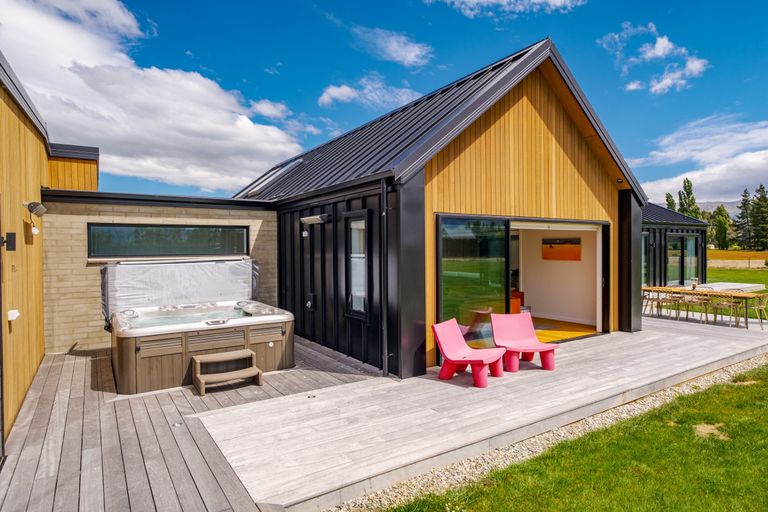 Photo of property in 114 Airport Road, Alexandra, 9391