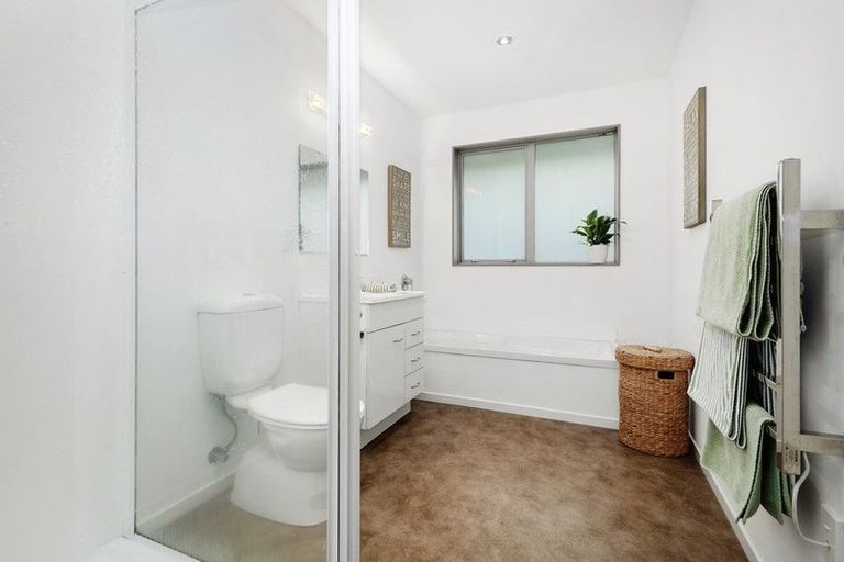 Photo of property in 6a Luckie Street, Tawa, Wellington, 5028