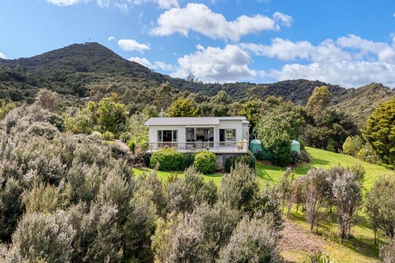 Photo of property in 15 Tikitiki Lane, Russell, 0272