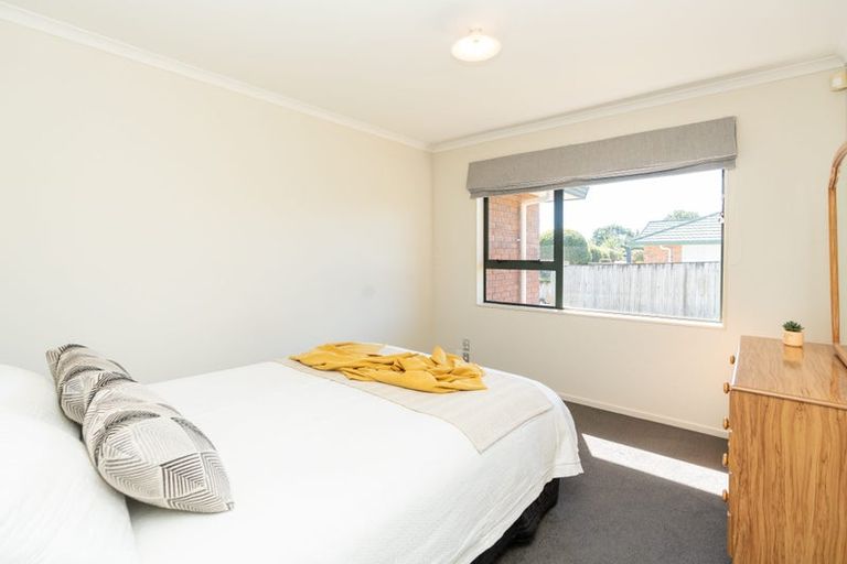 Photo of property in 14 Caulfield Place, Nawton, Hamilton, 3200