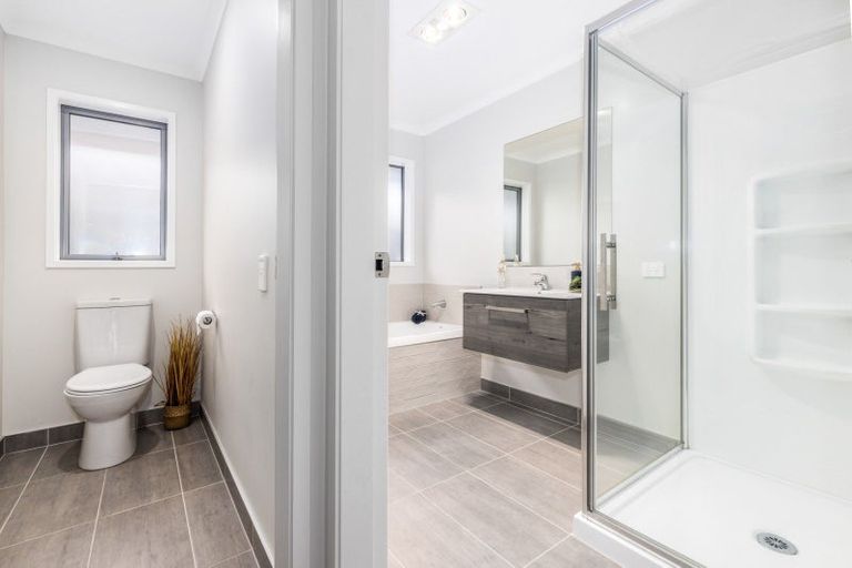 Photo of property in 7 Weatherdeck Close, Whitby, Porirua, 5024