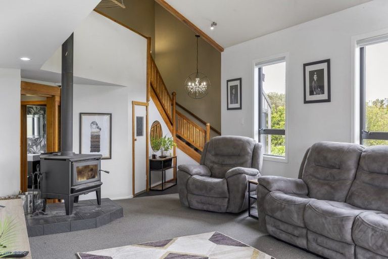 Photo of property in 20 Kiri Road, Te Kiri, Opunake, 4682