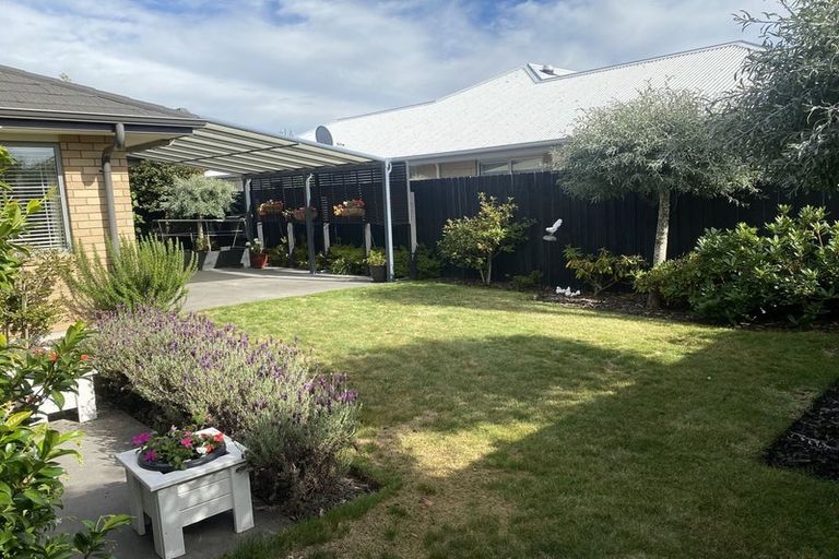 Photo of property in 30 Taiore Crescent, Marshland, Christchurch, 8083