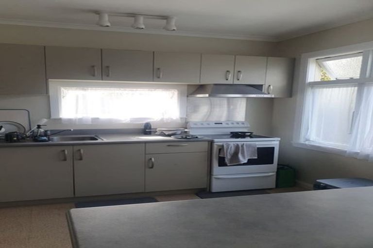 Photo of property in 275 Grey Street, Palmerston North, 4414