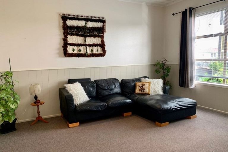 Photo of property in 47 Parris Street, Waitara, 4320