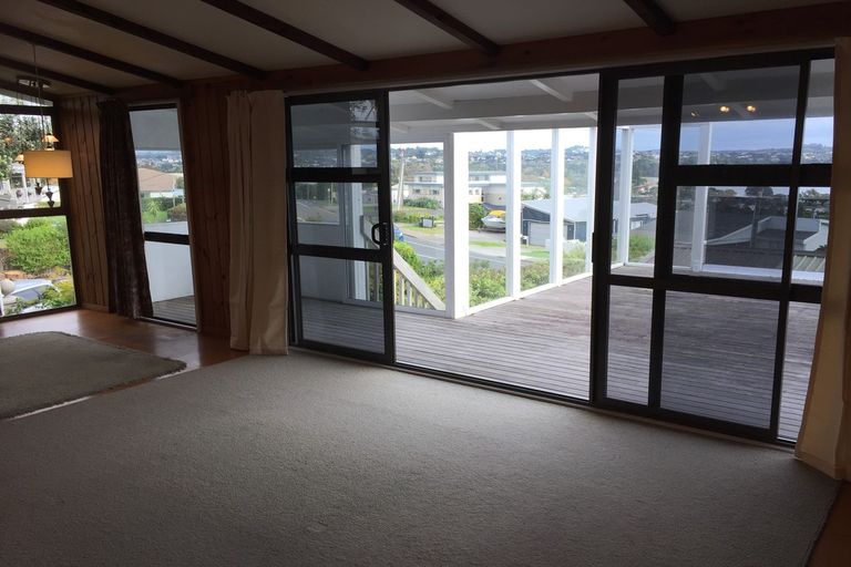 Photo of property in 953 Whangaparaoa Road, Manly, Whangaparaoa, 0930