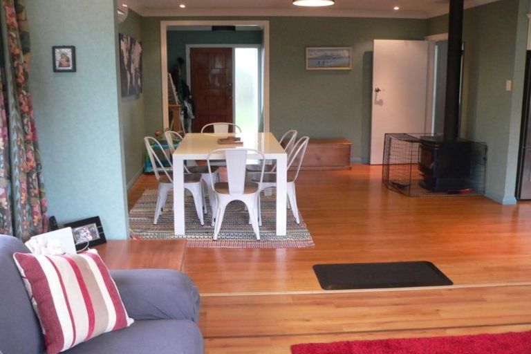 Photo of property in 36 Ngatitoa Street, Tawa, Wellington, 5028