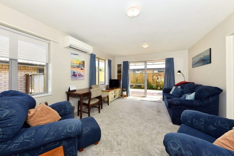 Photo of property in 33 Hornbrook Street, Waltham, Christchurch, 8023