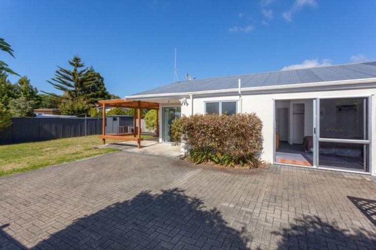 Photo of property in 114b Weka Street, Whangamata, 3620