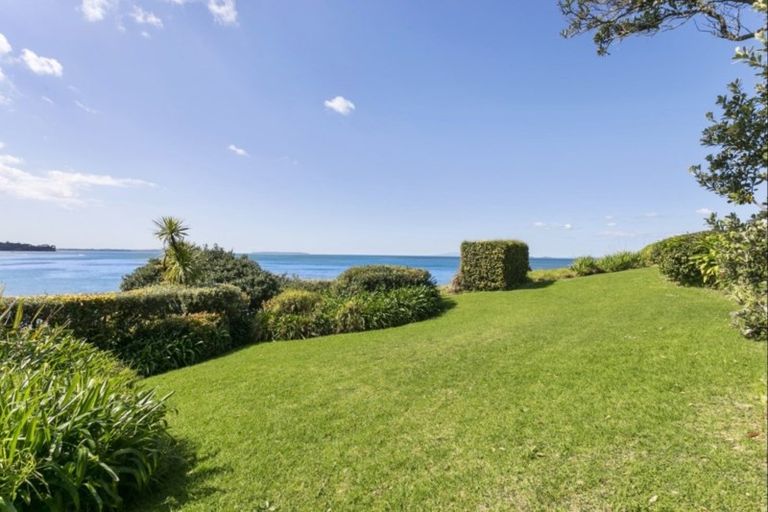 Photo of property in 63 Rothesay Bay Road, Rothesay Bay, Auckland, 0630