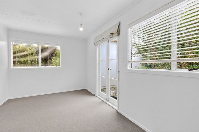 Photo of property in 30 Clare Street, Cambridge, 3434