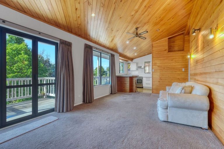 Photo of property in 71 Cable Bay Block Road, Cable Bay, 0420