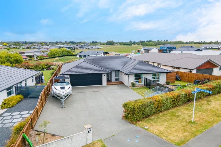 Photo of property in 17 Hunter Hills Drive, Gleniti, Timaru, 7910