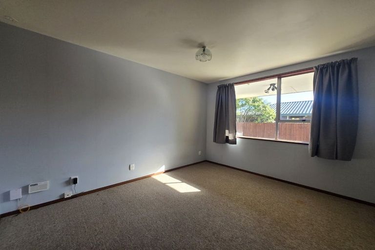 Photo of property in 1/42 Marlene Street, Casebrook, Christchurch, 8051
