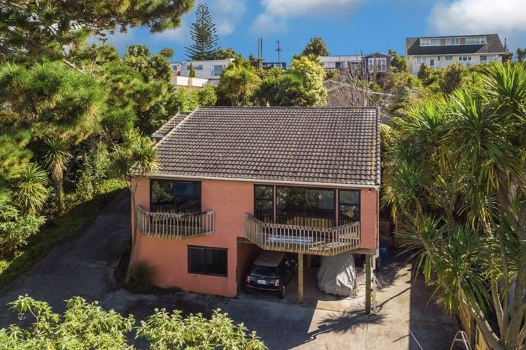 Photo of property in 74 Carlisle Road, Browns Bay, Auckland, 0632