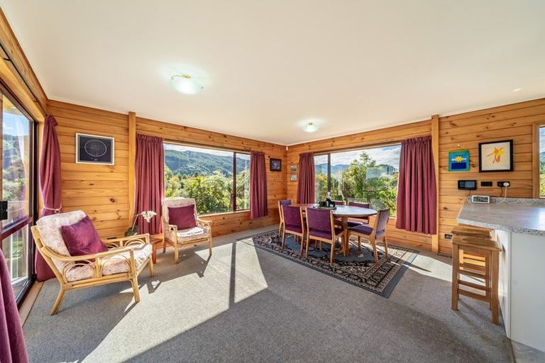 Photo of property in 49a Gillespies Road, Birchville, Upper Hutt, 5018