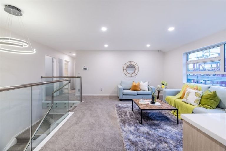 Photo of property in 12 Habitat Place, Hobsonville, Auckland, 0616