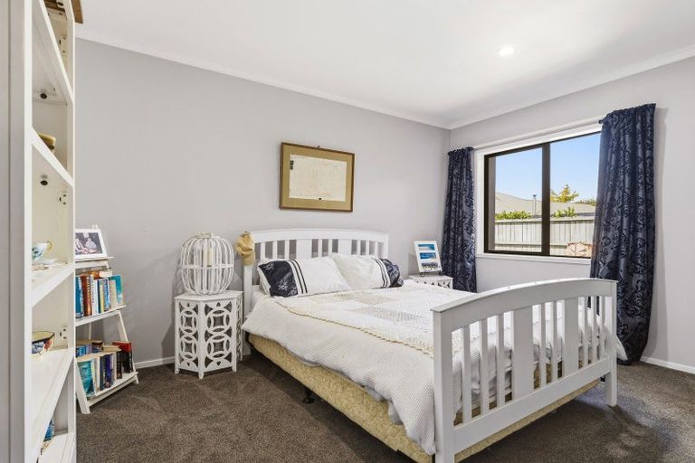 Photo of property in 27 Somerton Drive, Huntington, Hamilton, 3210